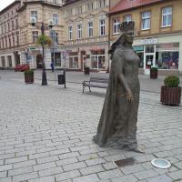pomnik Królowej Jadwigi,patronki miasta, Danusia