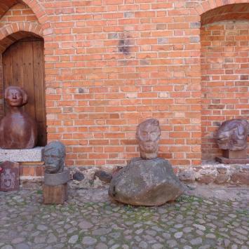 zamek-wystawa rzeźby, Danusia
