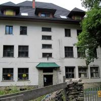 Dom turystyczny PTTK 'Nad Zaporą