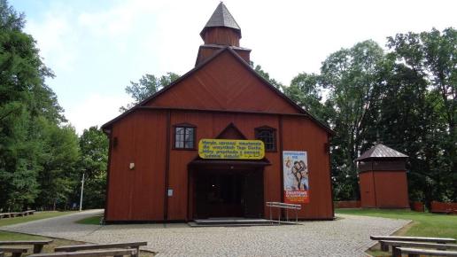 KOściół parafialny Matki Bożej Szkaplerznej, Danusia