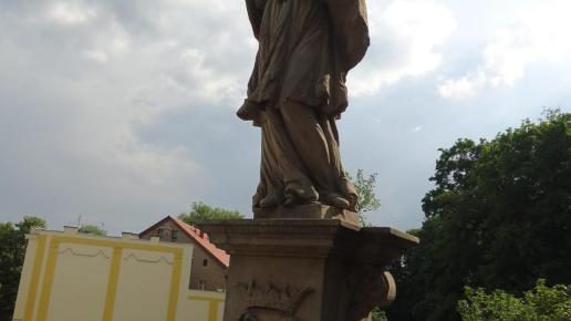 Kłodzko na moście św. Jana w Kłodzku, Ela