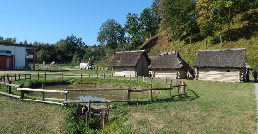 Skansen Archeologiczny Karpacka Troja w Trzcinicy - zdjęcie