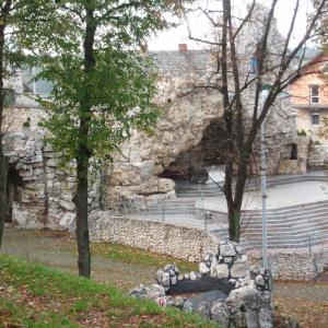 Grota Lurdzka na Górze Św. Anny