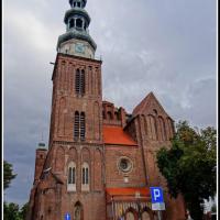 Piękna bryła katedry, Marcin_Henioo