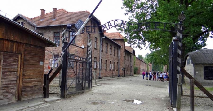 Wakacje 2015 - I dzień Oświęcim (Auchwitz-Birkenau) - Wadowice - Szczawnica - zdjęcie