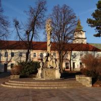Prievidza - Rynek i pomnik Trójcy Świętej, Marcin_Henioo