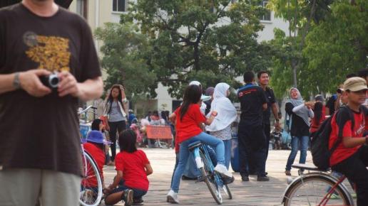 Spotkania na placu w stolicy, Tadeusz Walkowicz