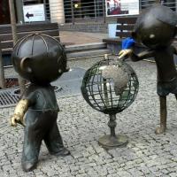 Bielsko-Biała, Pomnik Bolka i Lolka, Anja