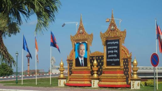 Ulice Phnom Penh - żałoba po zmarłym królu Kambodży, Tadeusz Walkowicz