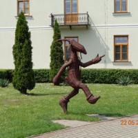 Koziołek Matołek z wikliny przy sanatorium Marconi, Danusia