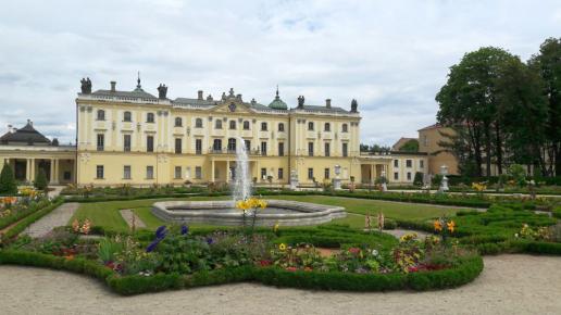Pałac Branickich, allie