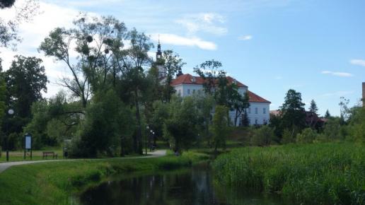 Widok na Monaster z Bulwarów Wołkowa, allie
