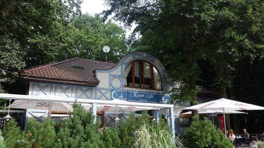 Cafe Kurort, równie ładna z zewnątrz co w środku, allie