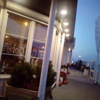 restauracja Gruba Ryba ta i 3 kolejne foty, mokunka