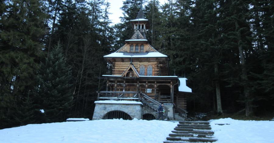 Zakopane-kaplica na Jaszczurówce oraz ranne spacery po mieście - zdjęcie