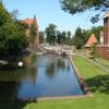 park, w głębi widać amfiteatr, Joanna