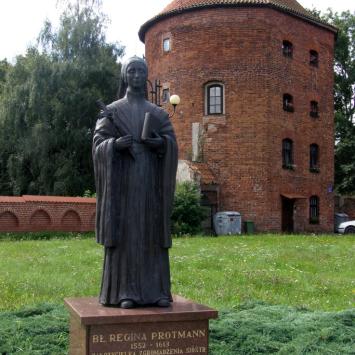 pomnik bł. Reginy Protmann, Joanna