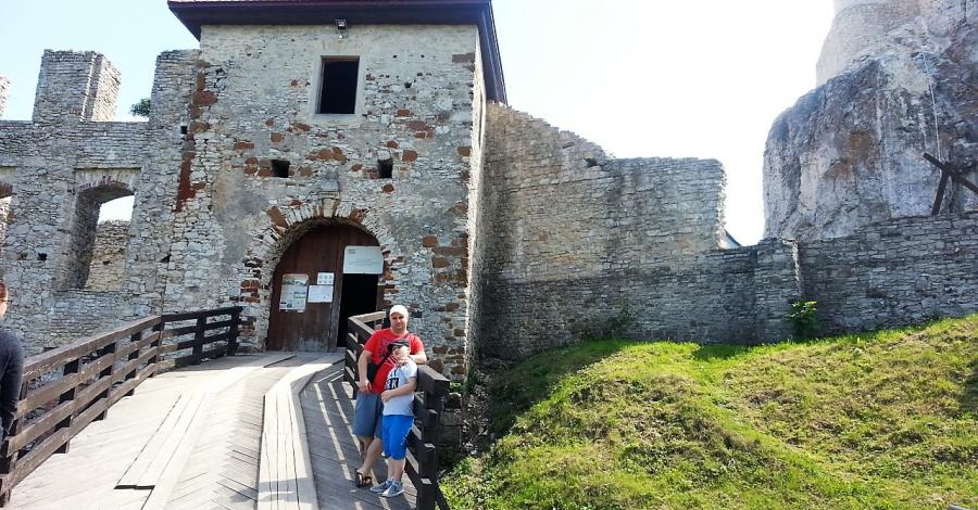 Gotycki zamek Rabsztyn - zdjęcie