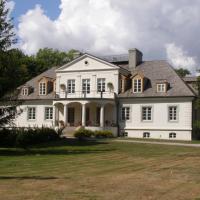 Romanów - dwór od tyłu, Joanna