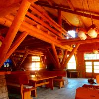 Kamienica 8, kristofhetvenharom