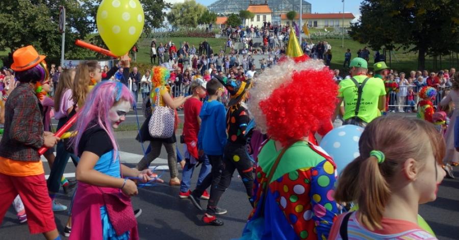 "Cyrk" w Zielonej Górze, czyli kolorowy koniec winobrania. - zdjęcie