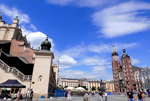 Rynek - widok na Kościół Mariacki, Magdalena