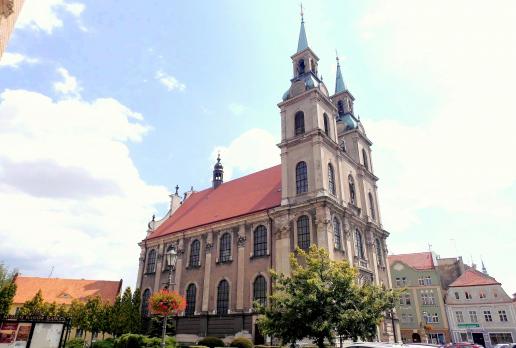Kościół Podwyższenia Krzyża, Magdalena
