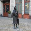 pomnik Miry Zimińskiej-Sygietyńskiej, Joanna