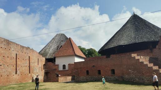 Zamek, MaciejW