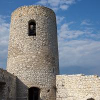 zamek Pilcza