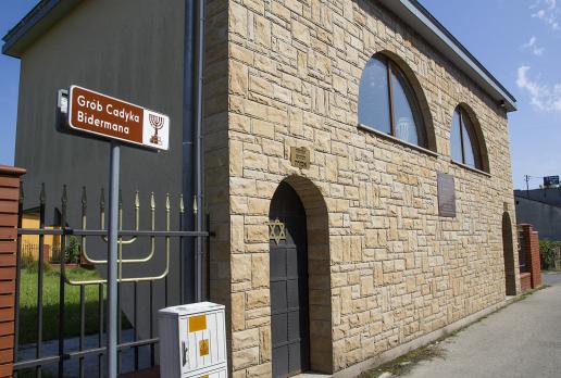 Grób cadyka w Lelowie