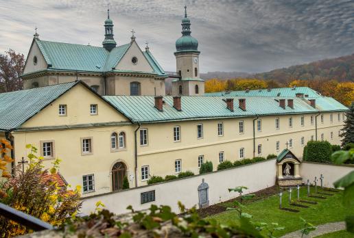 Klasztor w Czernej