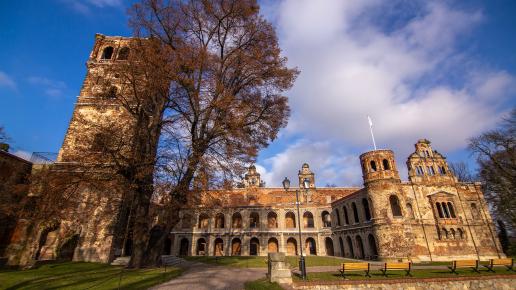 Zamek pałac w Tworkowie