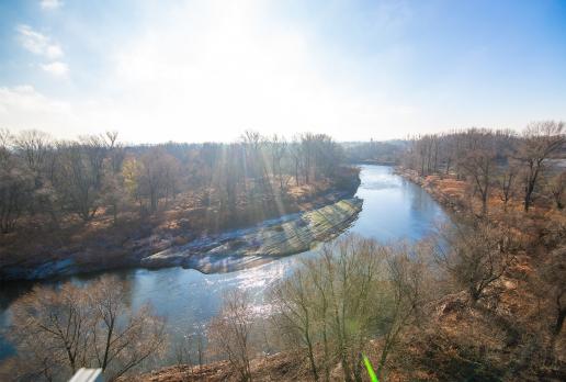 Wieża nad meandrami Odry w Chałupkach