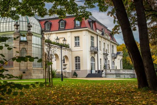 Pałac Goetzów w Brzesku