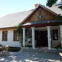 Dworek: muzeum i kawiarnia, allie