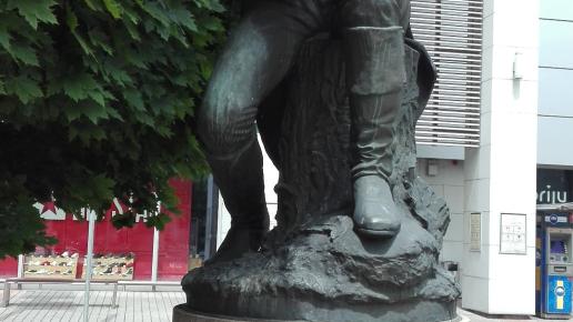 pomnik, mirosław