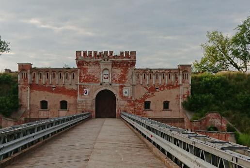 Brama lubelska dęblińskiej Cytadeli, Mariusz