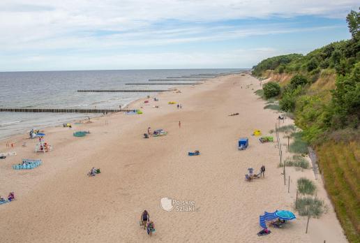 Widok na plażę z platformy