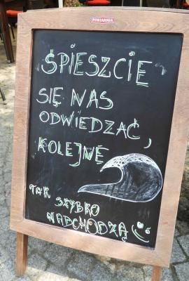 Olsztyn - przed jednym z lokali, Joanna
