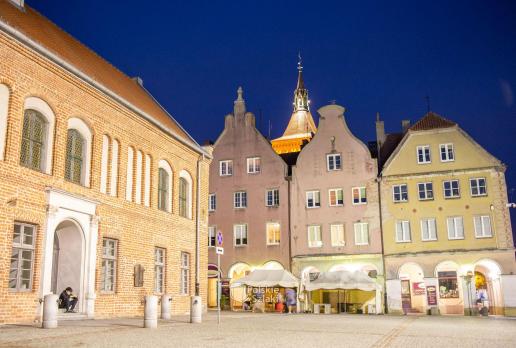 Olsztyn nocą