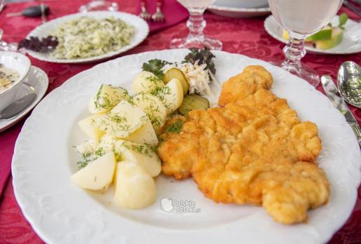 Olsztynek Restauracja z Zielonym Piecem