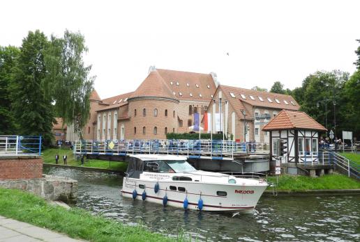 Giżycko - most obrotowy i zamek, Joanna