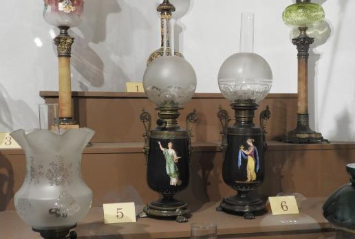 Muzeum Przemysłu Naftowego i Gazowniczego w Bóbrce, lampy naftowe, Joanna