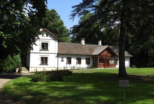 dworek Marii Konopnickiej w Żarnowcu, Joanna