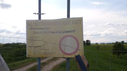 Wał przeciwpowodziowy- trasa rowerowa, Joanna Stawicka-Pipowska