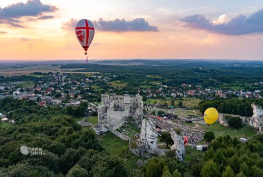 Lot balonem, Baloniada na Zamku Ogrodzieniec