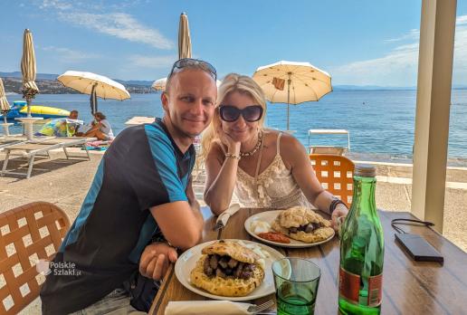 Opatija, cevapi z ajvarem