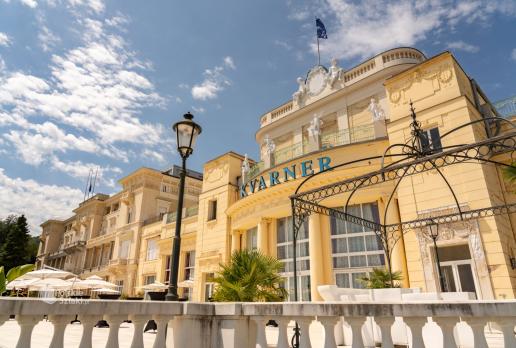 Opatija, pierwszy hotel w mieście
